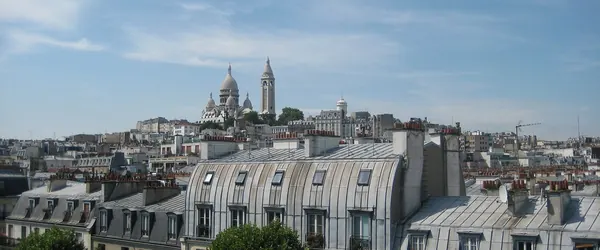 Les toits de Paris et le Sacré-Cœur