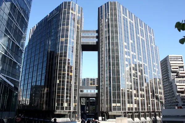 Immeuble de bureaux « les Miroirs » à Paris La Défense